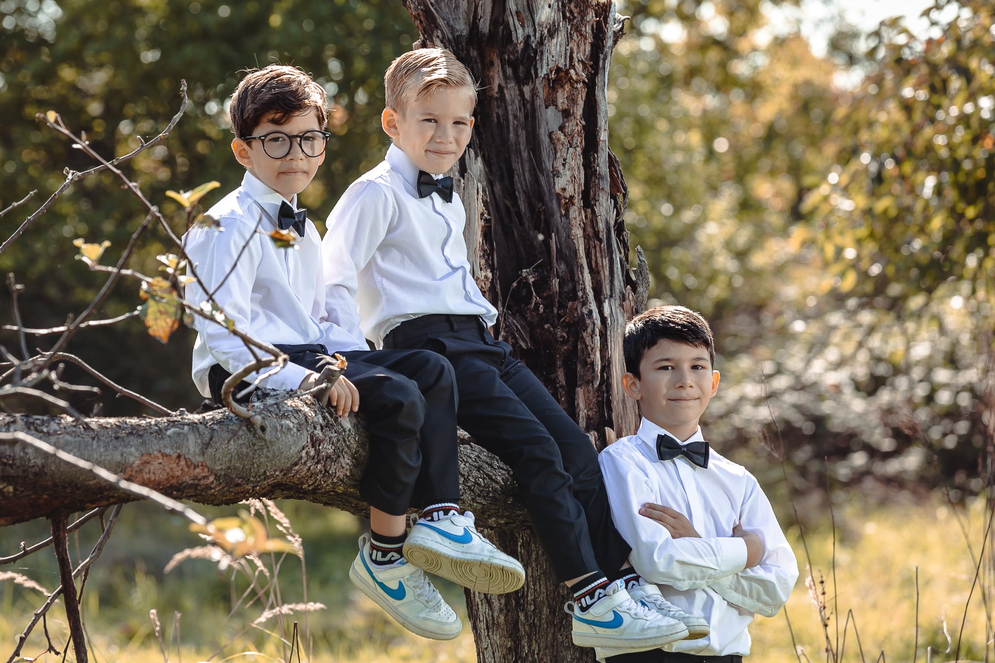 Lachendes Kind bei einem natürlichen Fotoshooting — 11