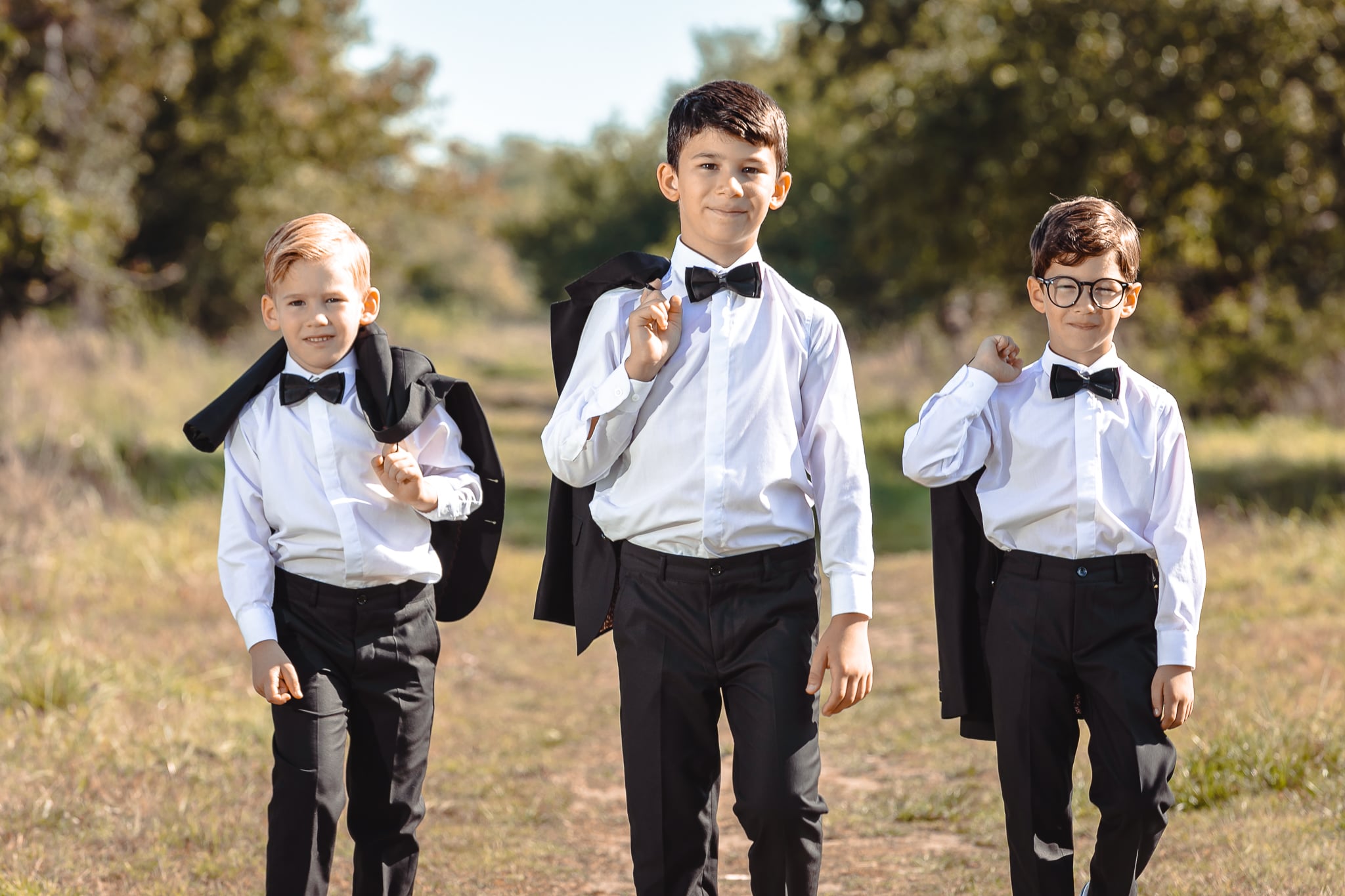 Lachendes Kind bei einem natürlichen Fotoshooting — 9